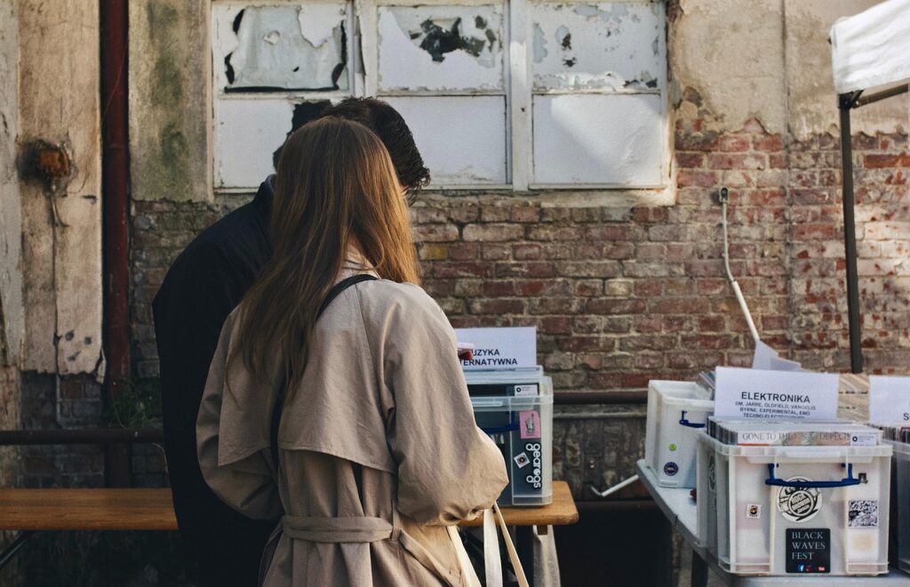 Navigating Market Changes Together Navigating Market Changes Together