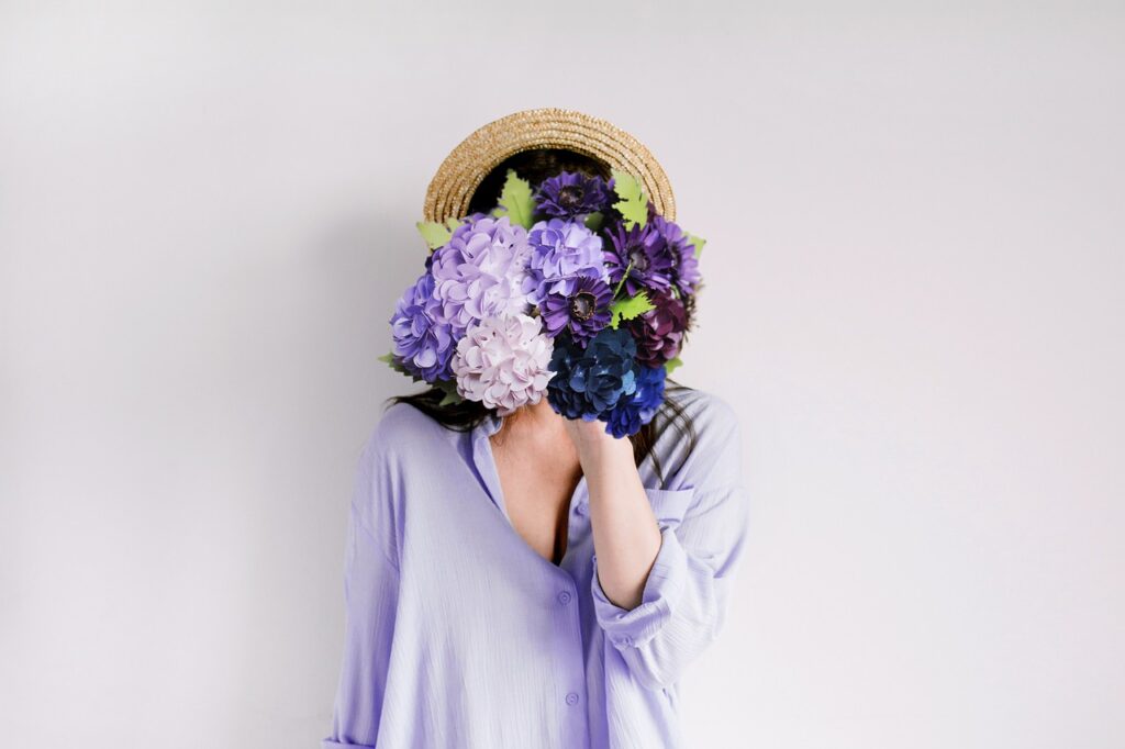 Comparing Yourself to Others: A Design Pitfall Comparing Yourself to Others: A Design Pitfall