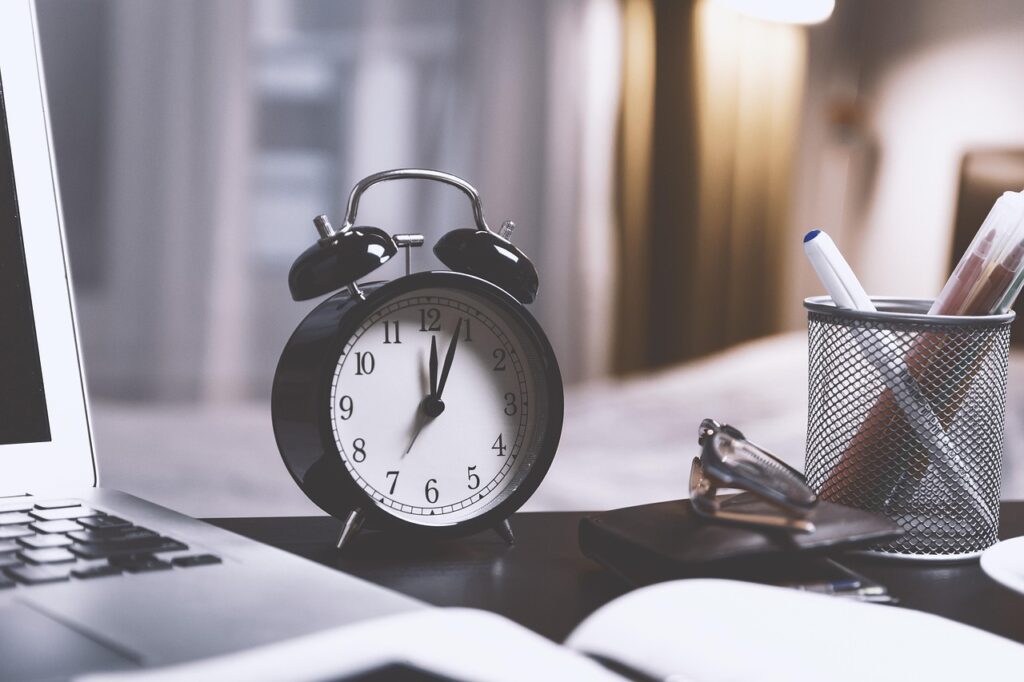 Prioritizing Tasks When Facing Tight Deadlines Prioritizing Tasks When Facing Tight Deadlines