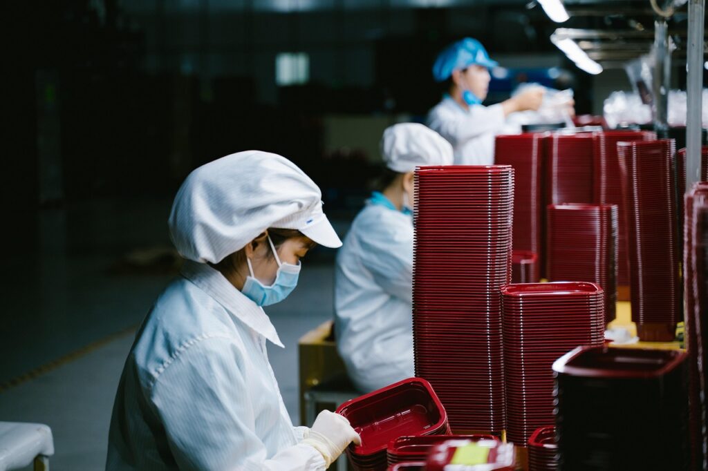 Prioritizing Tasks to Meet Deadlines in Manufacturing Prioritizing Tasks to Meet Deadlines in Manufacturing