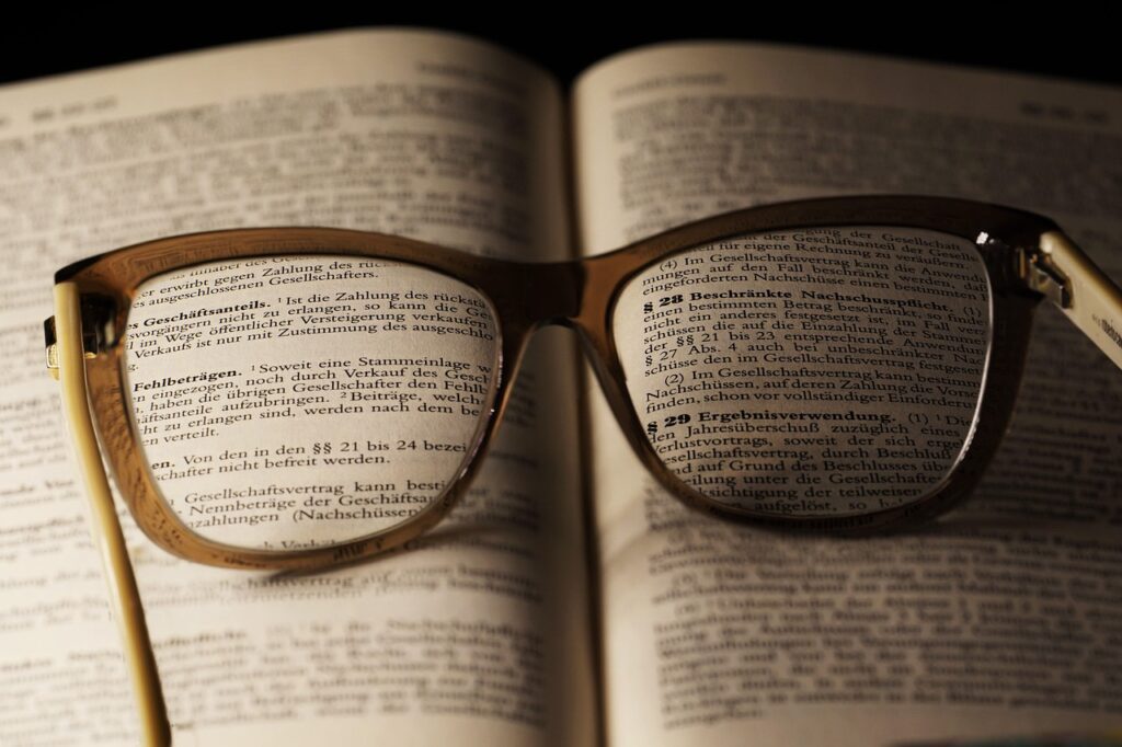 Leveraging Visual Aids for Clarity Leveraging Visual Aids for Clarity