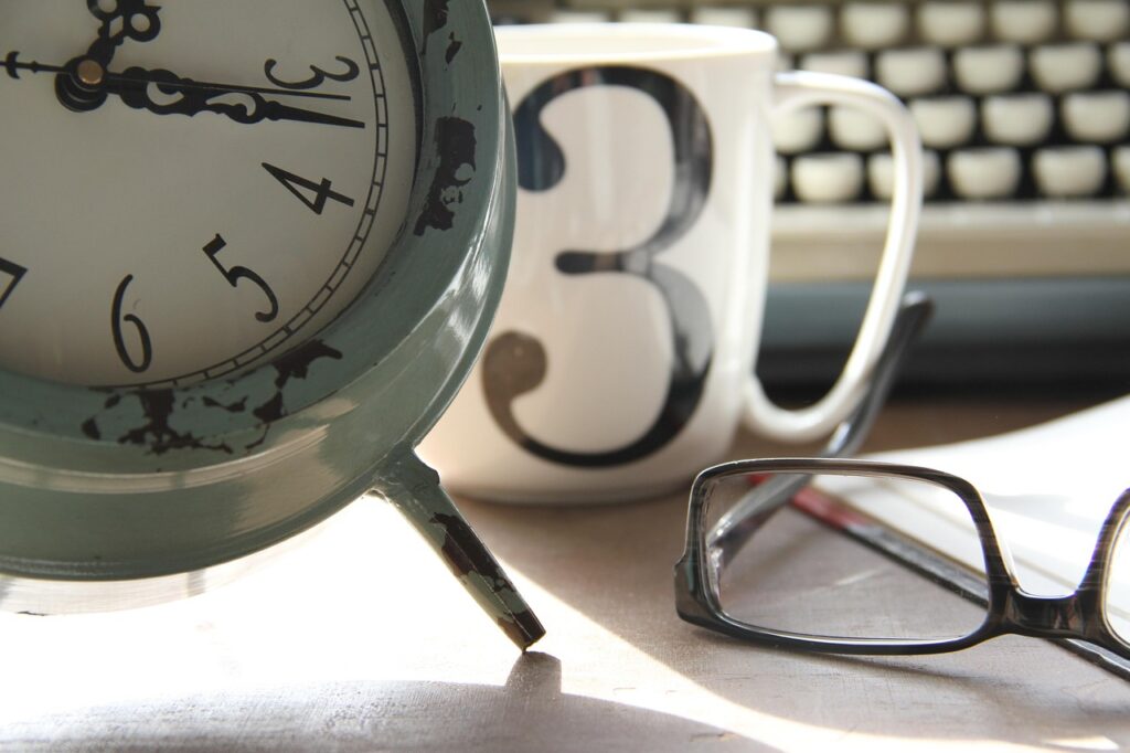 Balancing Creative Work with Time Constraints Balancing Creative Work with Time Constraints