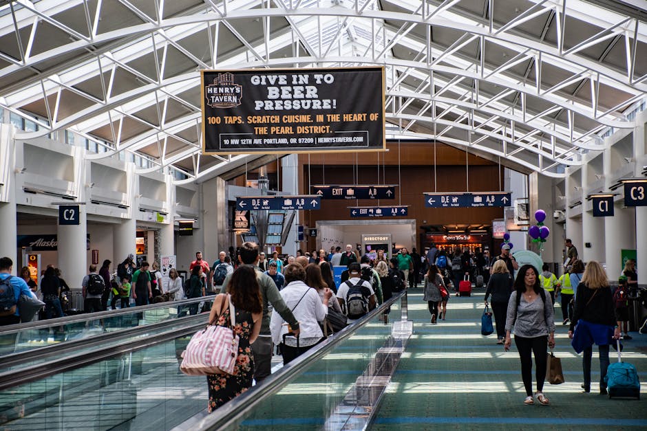 airport crowds